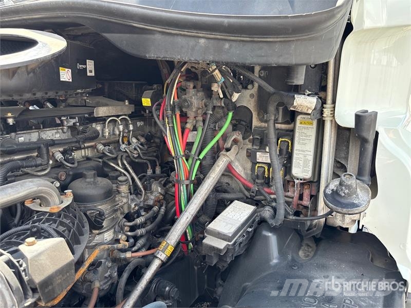 Freightliner Cascadia 125 6x4 T/A Sleeper Truck Tractor Dragbilar
