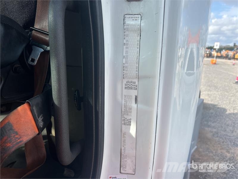 Freightliner Cascadia 125 6x4 T/A Sleeper Truck Tractor Седельные тягачи