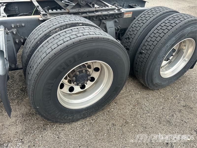 Freightliner Cascadia 116 Тягачі