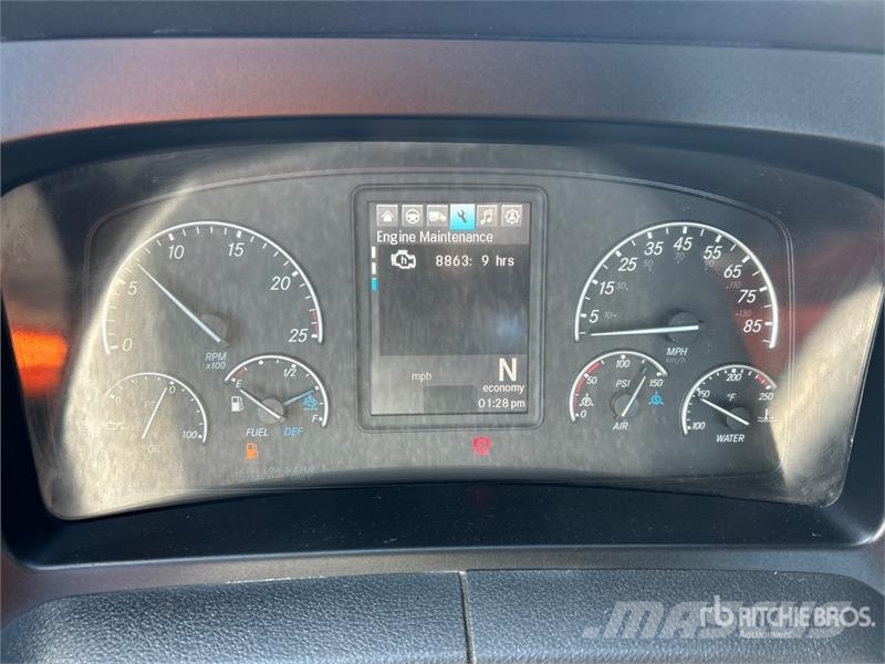 Freightliner Cascadia 126 Τράκτορες