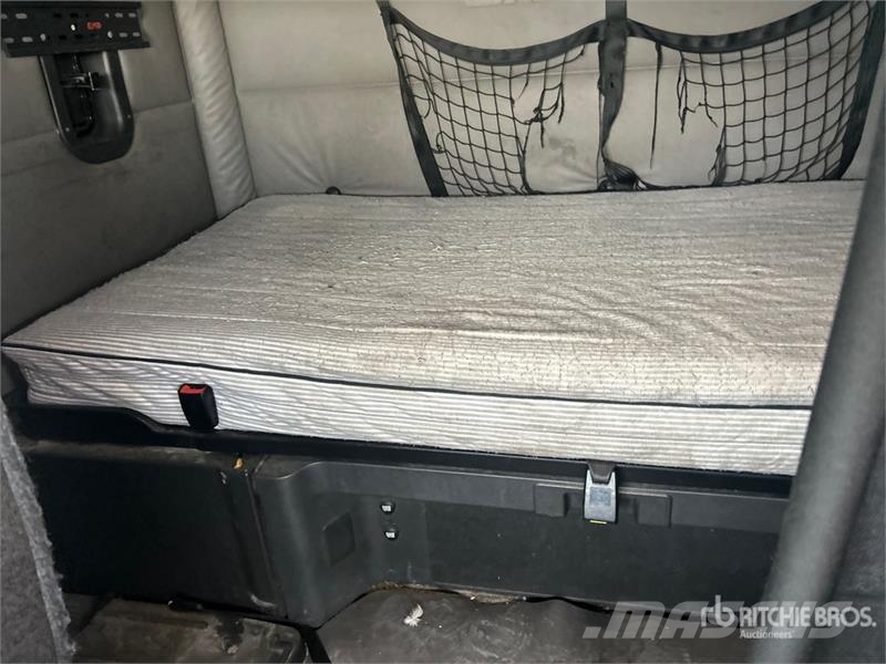 Freightliner Cascadia 126 Влекачи