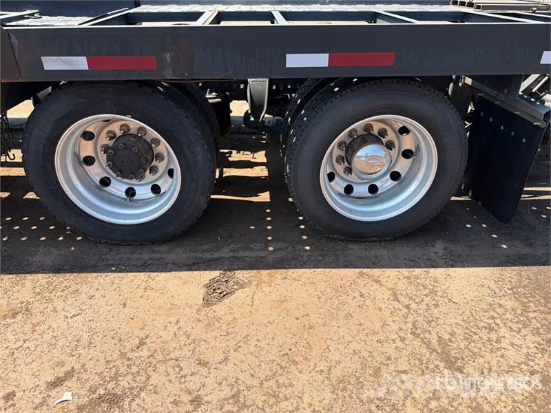 Freightliner Cascadia 113 6x4 Sleeper Car Carrier Truck Trasportatore per veicoli