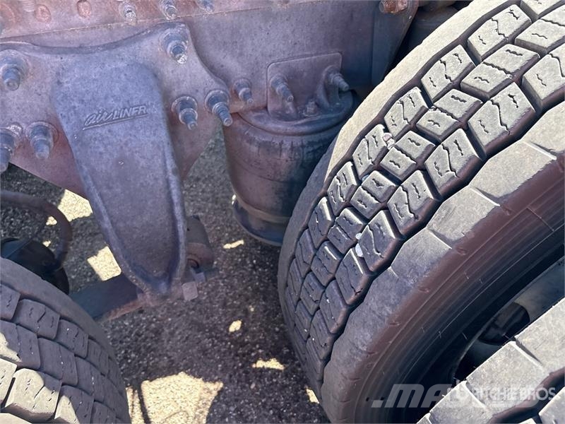 Freightliner Cascadia 125 Tractor Units