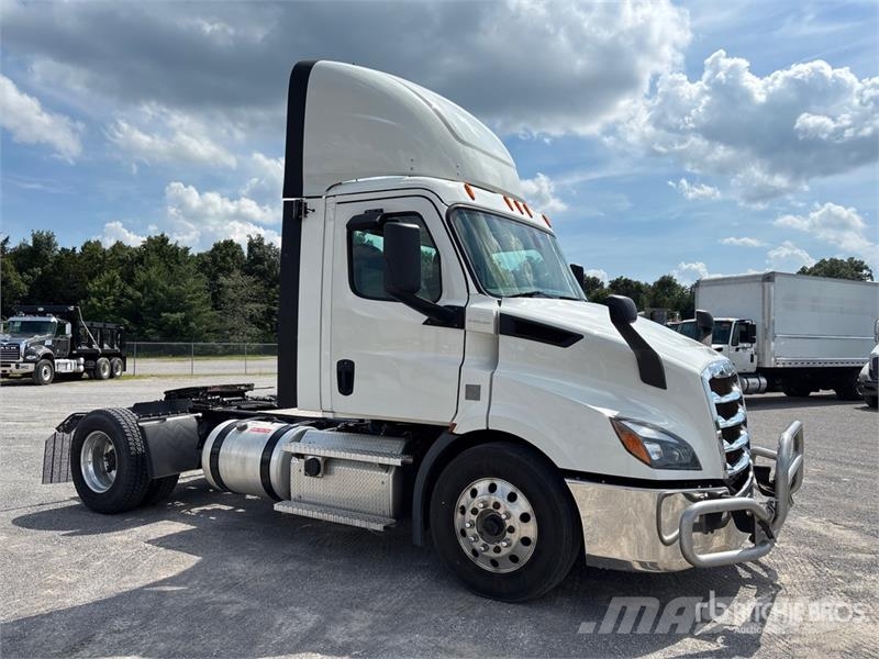 Freightliner Cascadia 116 Cavalos mecânicos