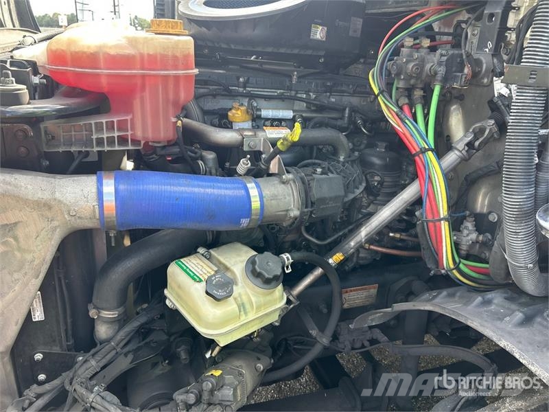 Freightliner Cascadia 116 وحدات الجر