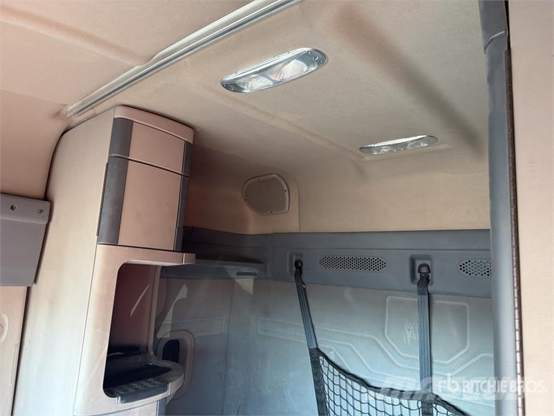 Freightliner Cascadia 125 Тягачі
