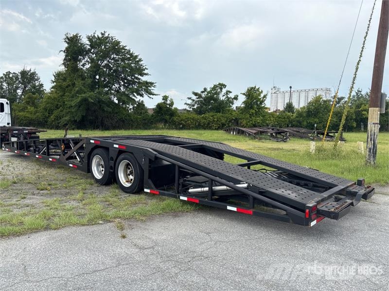Freightliner Cascadia 113 Camiones portavehículos