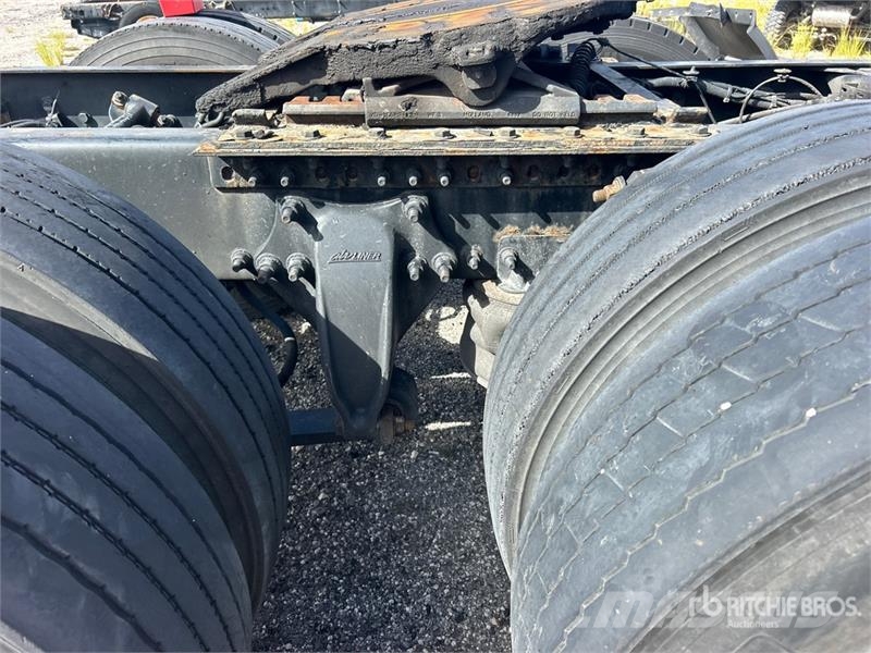 Freightliner Cascadia 125 6x4 T/A Sleeper Truck Tractor Sattelzugmaschinen