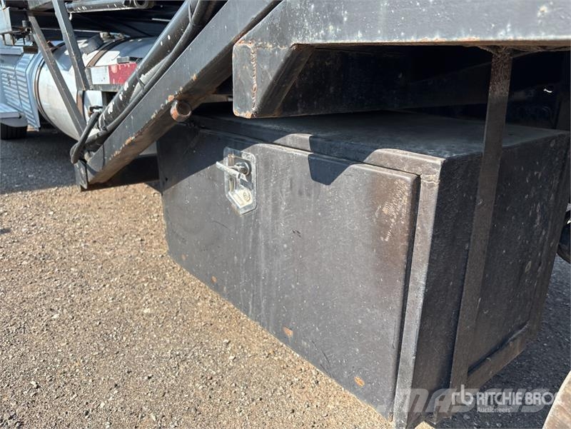 Freightliner Cascadia 113 Camiones portacoches