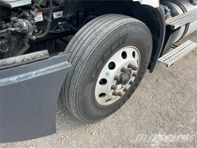 Freightliner Cascadia 116 Prime Movers