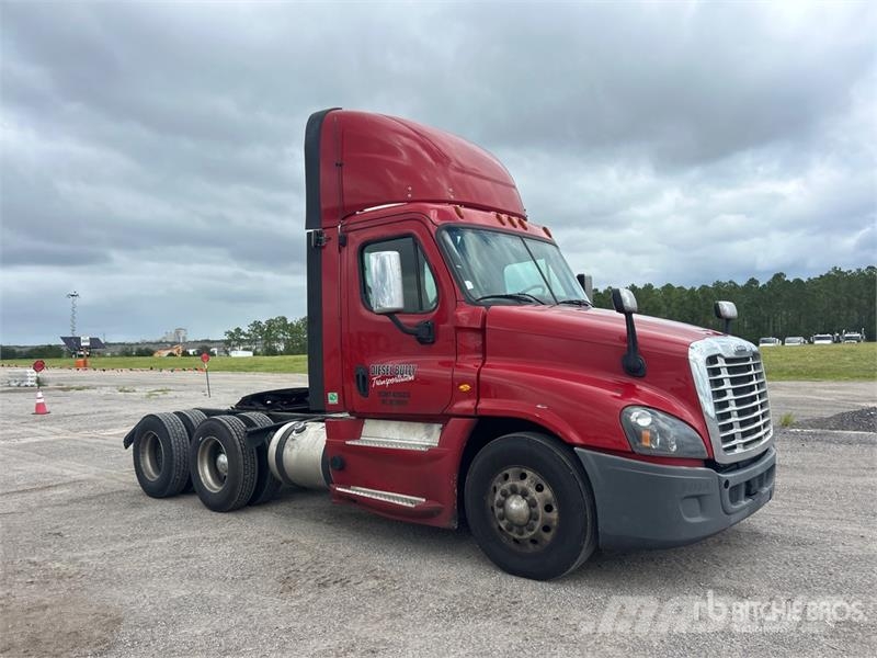 Freightliner Cascadia 125 Tahače
