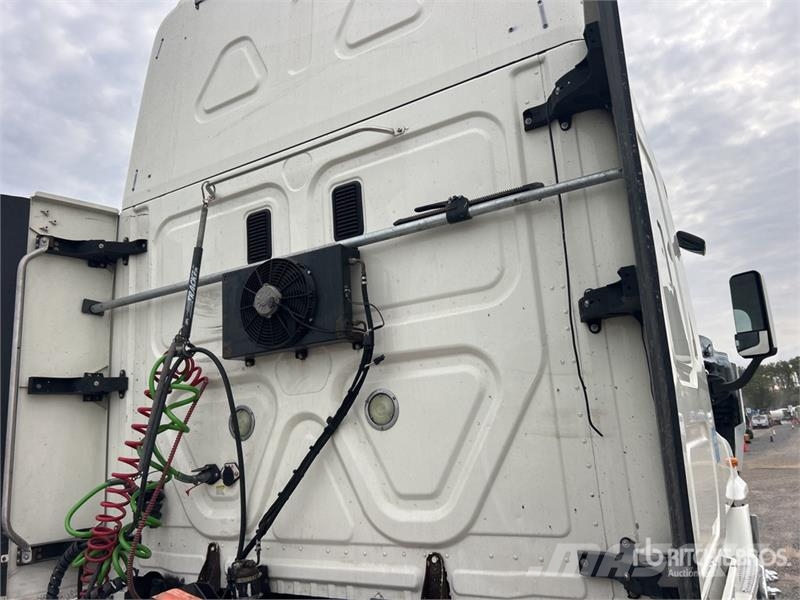 Freightliner Cascadia 113 Vlačilci