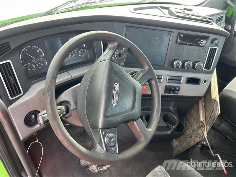 Freightliner Cascadia 116 Vilcēji