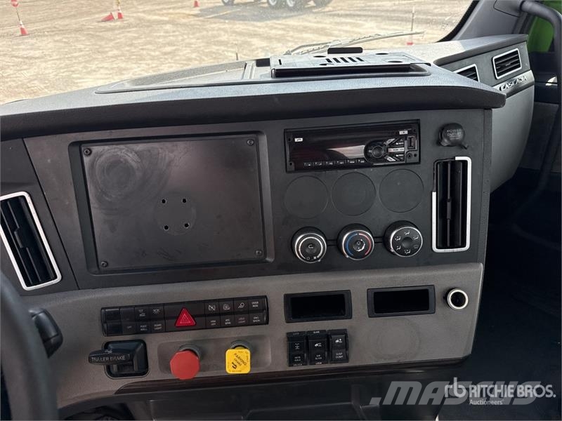 Freightliner Cascadia 116 曳引機組件