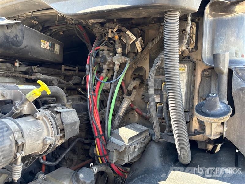 Freightliner Cascadia 113 Седельные тягачи