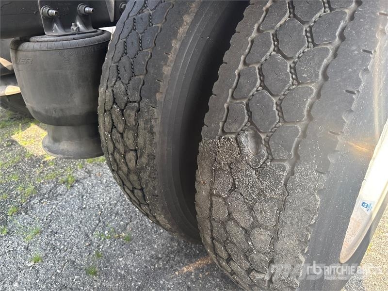 Freightliner Cascadia 113 Camiones portacoches