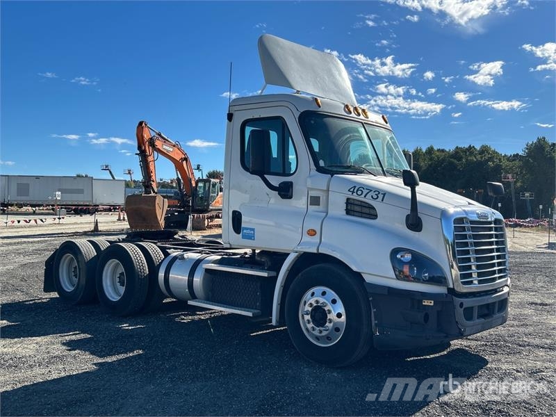 Freightliner Cascadia 113 Trekkers