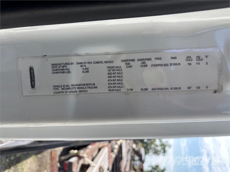 Freightliner Cascadia 113 Camiones portacoches