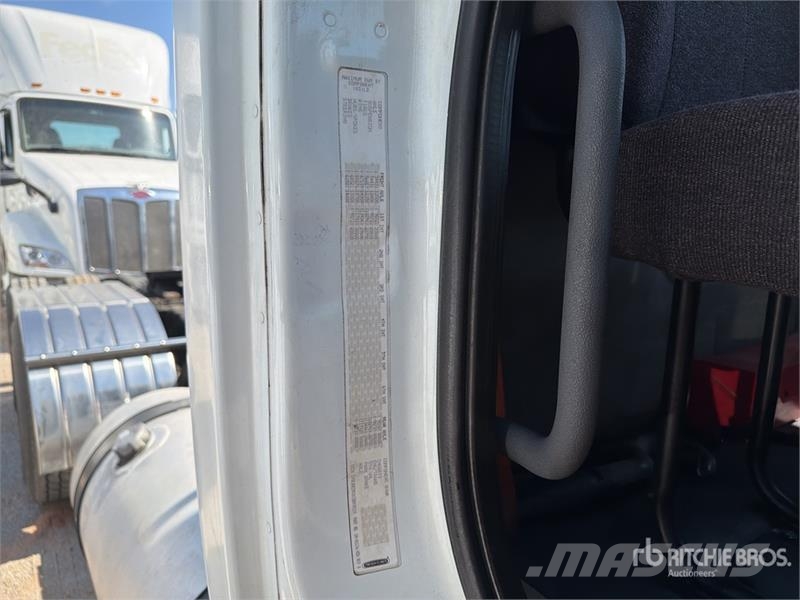 Freightliner Cascadia 125 Седельные тягачи