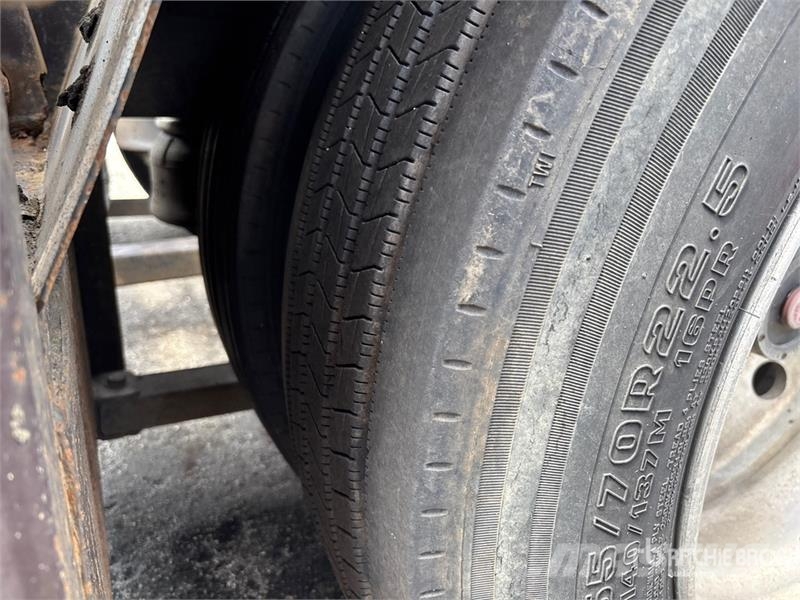 Freightliner Cascadia 113 Camiones portacoches