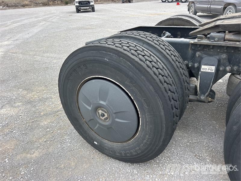 Freightliner Cascadia 125 T/A Sleeper Truck Tractor (Inoperable Cabezas tractoras