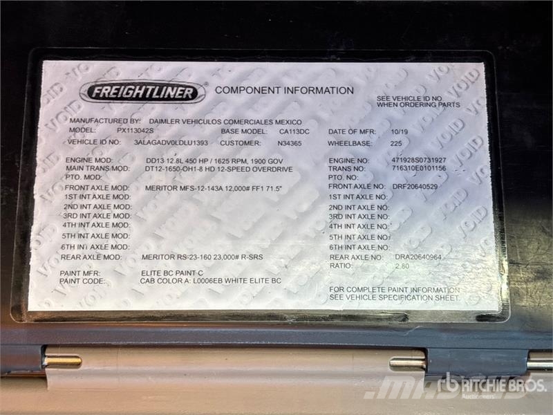 Freightliner Cascadia 113 Car Carrier Truck Camiões de Transporte Auto