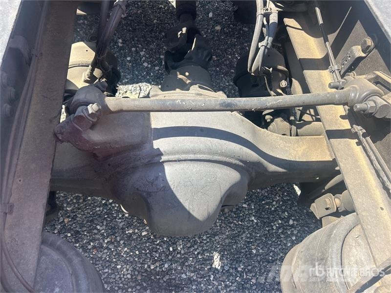 Freightliner Cascadia 126 6x4 T/A Sleeper Truck Tractor (Inoper Autotractoare