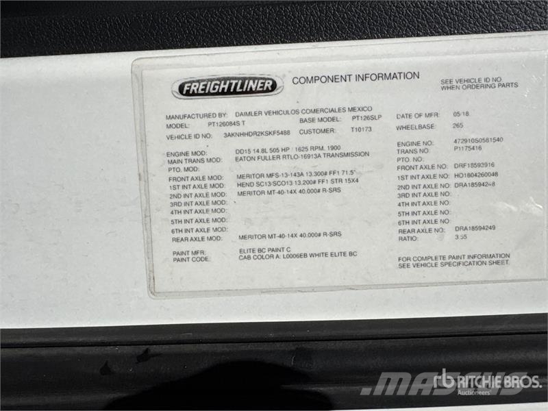 Freightliner Cascadia 126 8x4 Tri/A Sleeper Truck Tractor (Inop Tegljači
