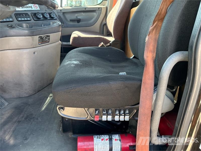 Freightliner Cascadia 113 Седельные тягачи