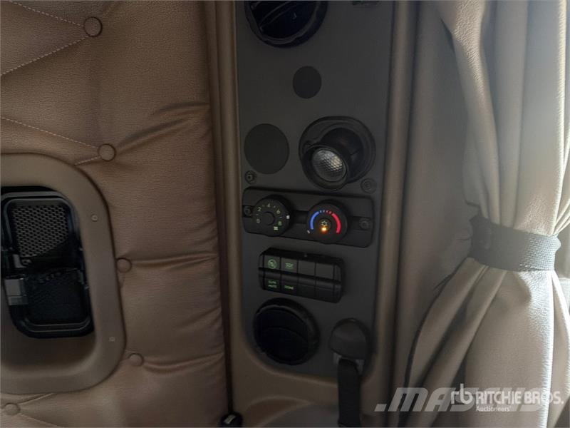 Freightliner Cascadia 113 6x4 Sleeper Car Carrier Truck Trasportatore per veicoli