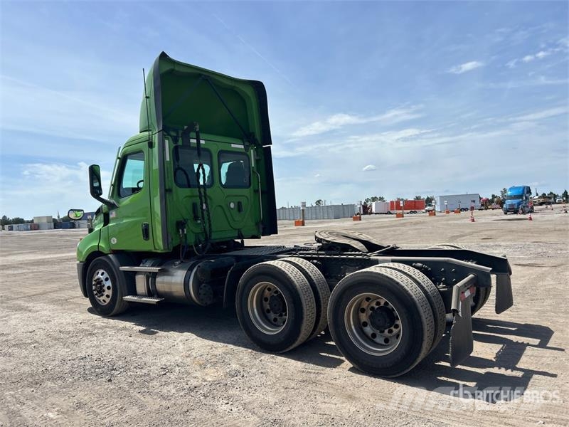 Freightliner Cascadia 116 曳引機組件