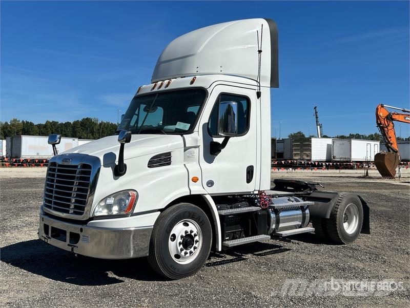 Freightliner Cascadia 113 Vilcēji