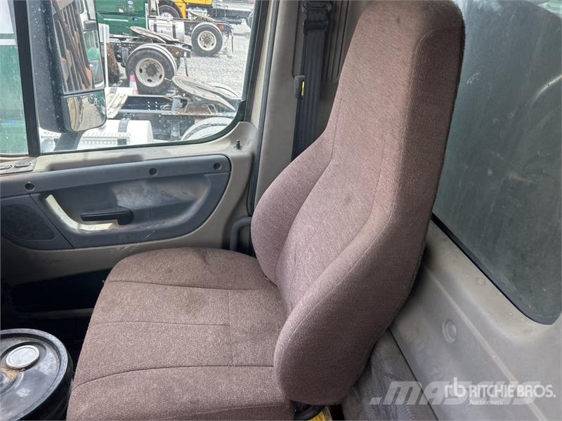 Freightliner Cascadia 125 Kipper