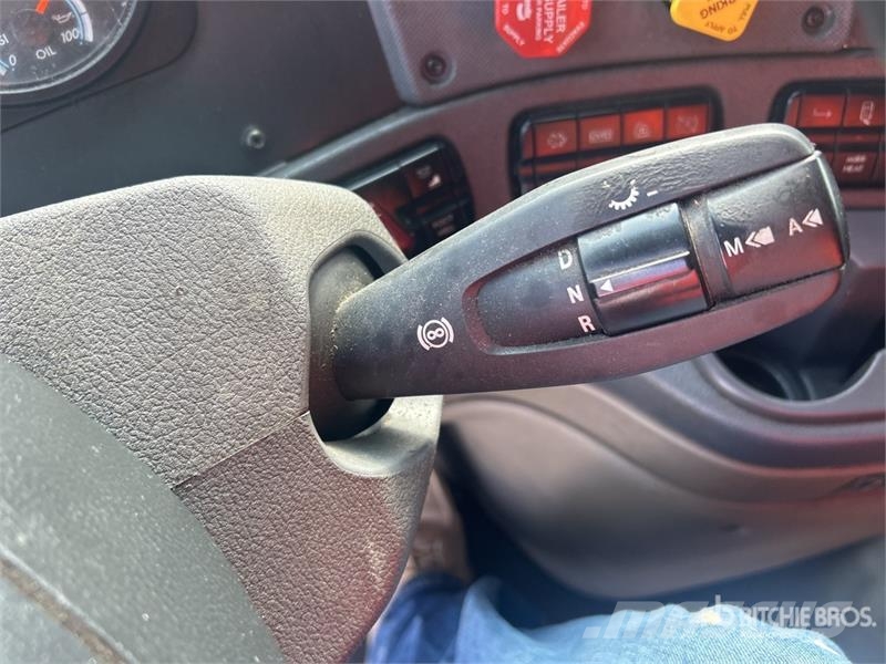 Freightliner Cascadia 125 6x4 T/A Sleeper Truck Tractor Седельные тягачи