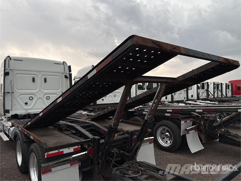 Freightliner Cascadia 113 6x4 Sleeper Car Carrier Truck Biltransportbilar
