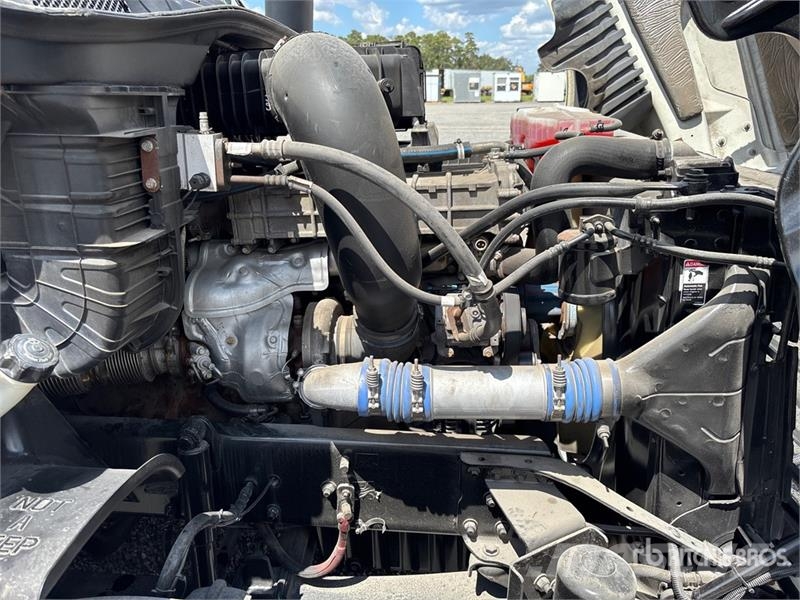 Freightliner Cascadia 125 6x4 T/A Sleeper Truck Tractor Dragbilar