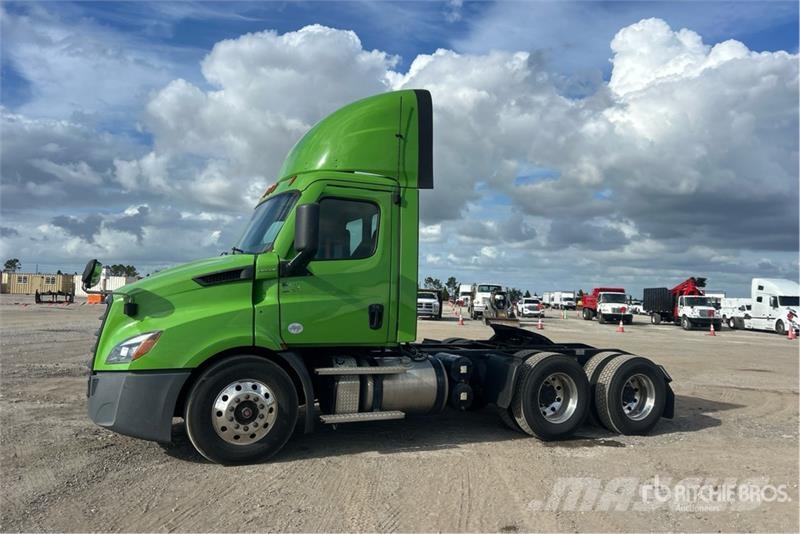 Freightliner Cascadia 116 Vilcēji