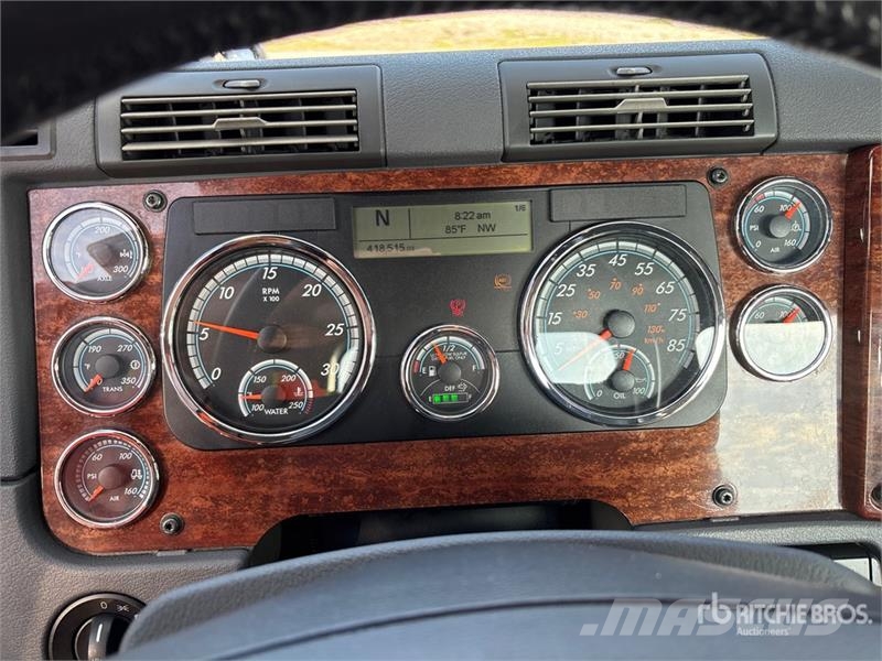 Freightliner Cascadia 113 Camiones portacoches