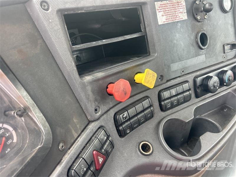 Freightliner Cascadia 125 Nyergesvontatók