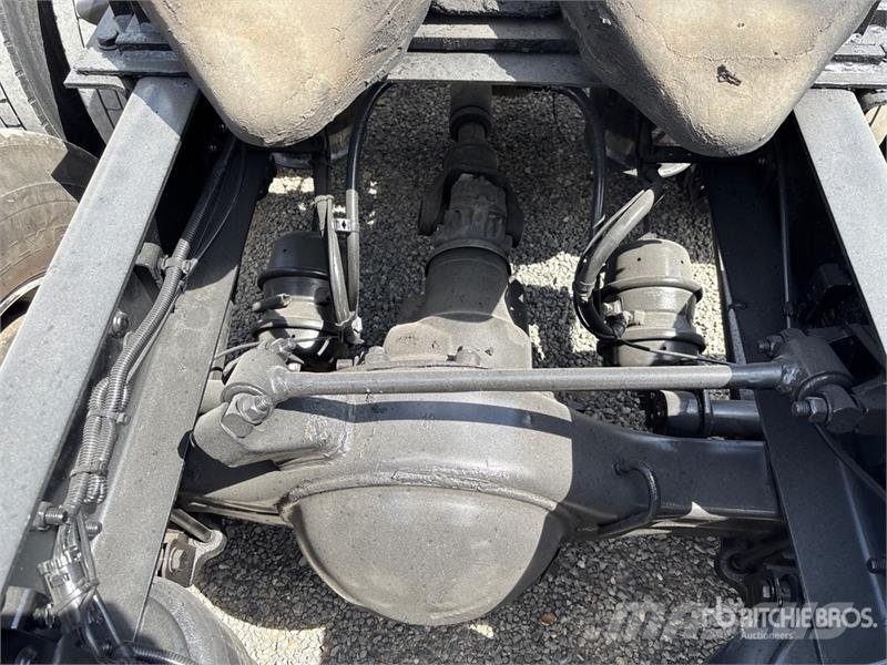 Freightliner Cascadia 125 6x4 T/A Sleeper Truck Tractor Sattelzugmaschinen