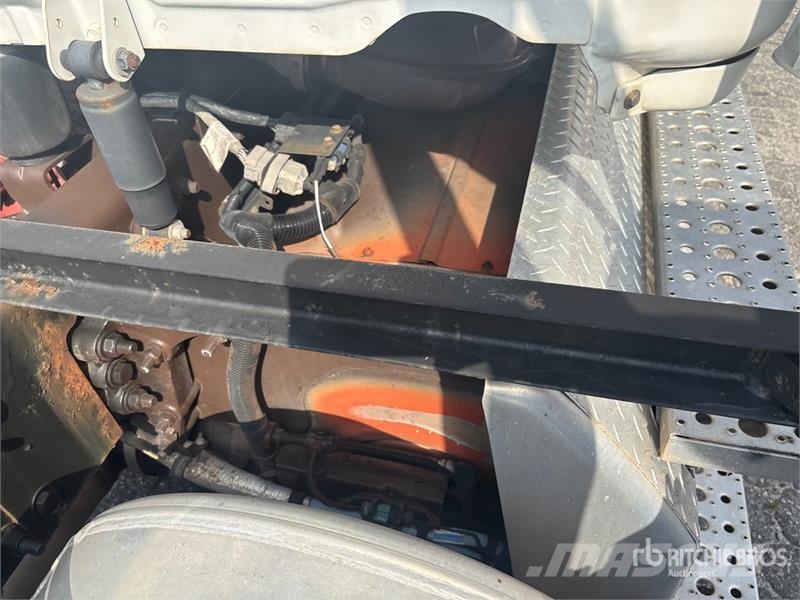Freightliner Cascadia 113 Camiones portacoches