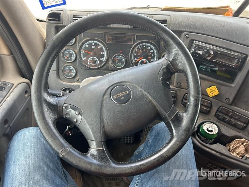 Freightliner Cascadia 125 Kipper