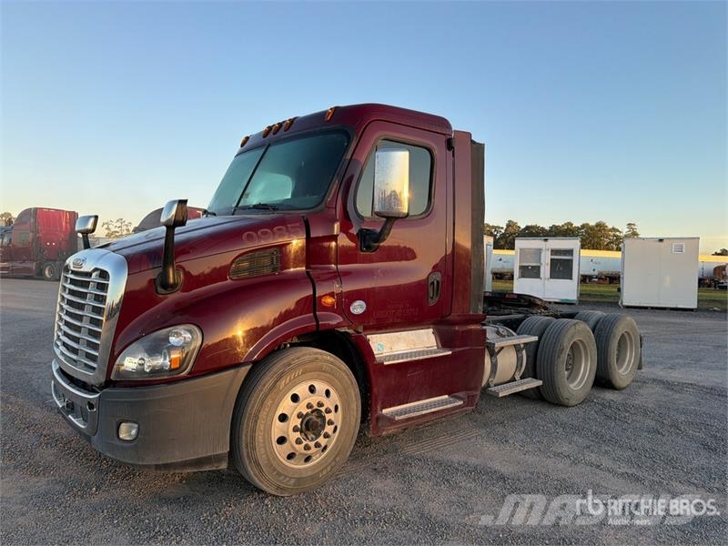 Freightliner Cascadia 113 Cabezas tractoras