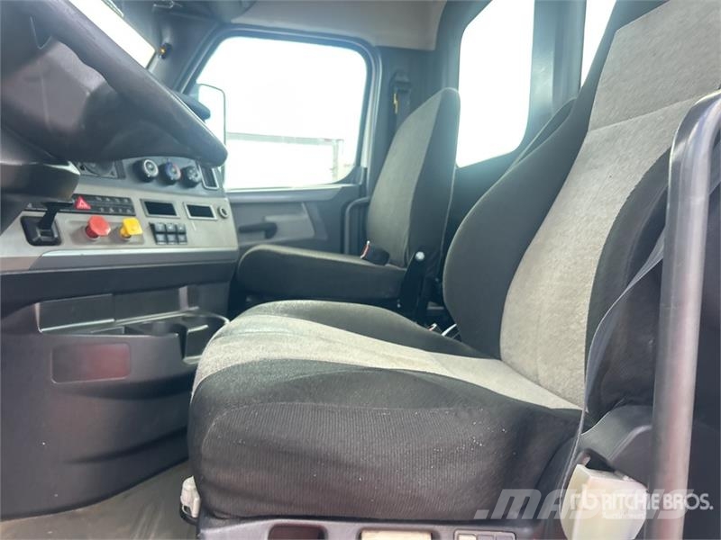 Freightliner Cascadia 126 Dragbilar