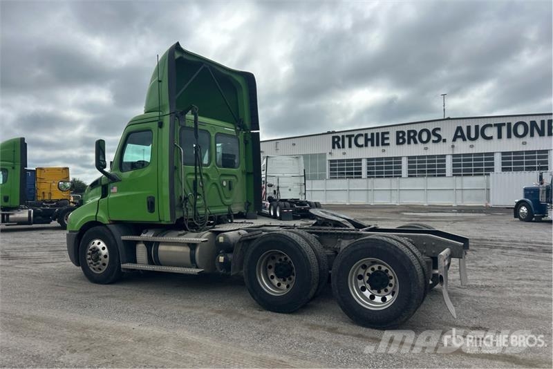 Freightliner Cascadia 116 Trekkvogner