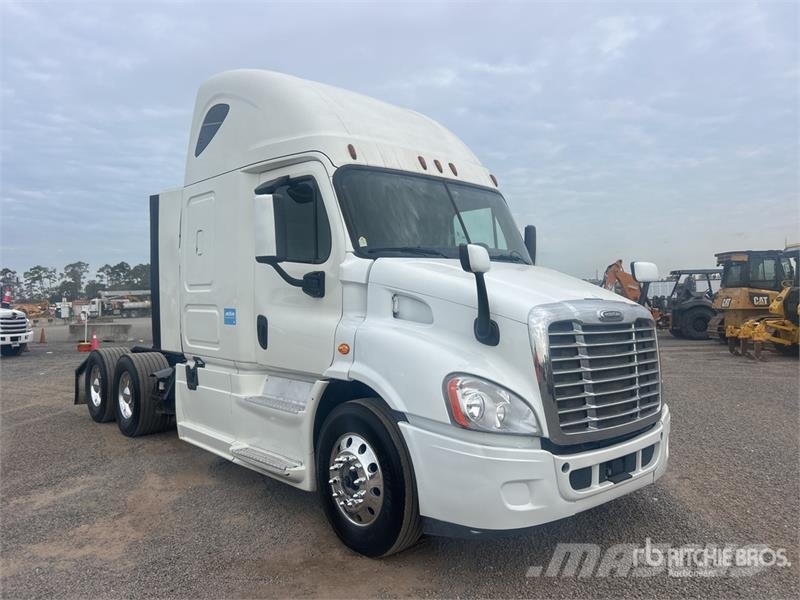Freightliner Cascadia 113 Vlačilci