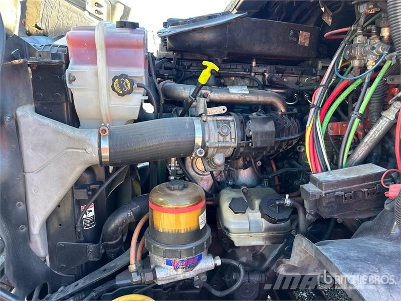 Freightliner Cascadia 113 Trekkers