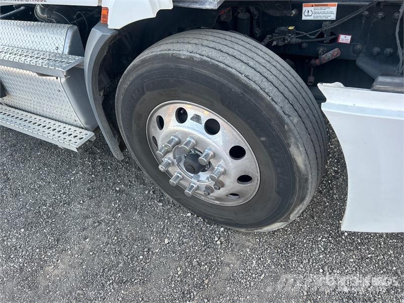Freightliner Cascadia 116 Vilcēji