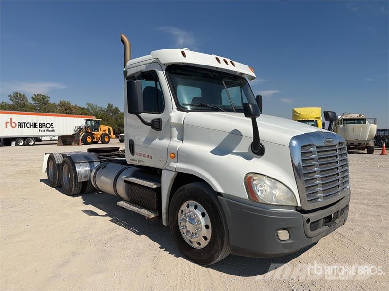 Freightliner Cascadia 125 Седельные тягачи