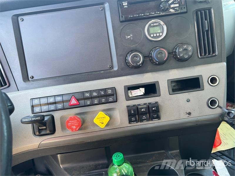 Freightliner Cascadia 126 Camiones tractor
